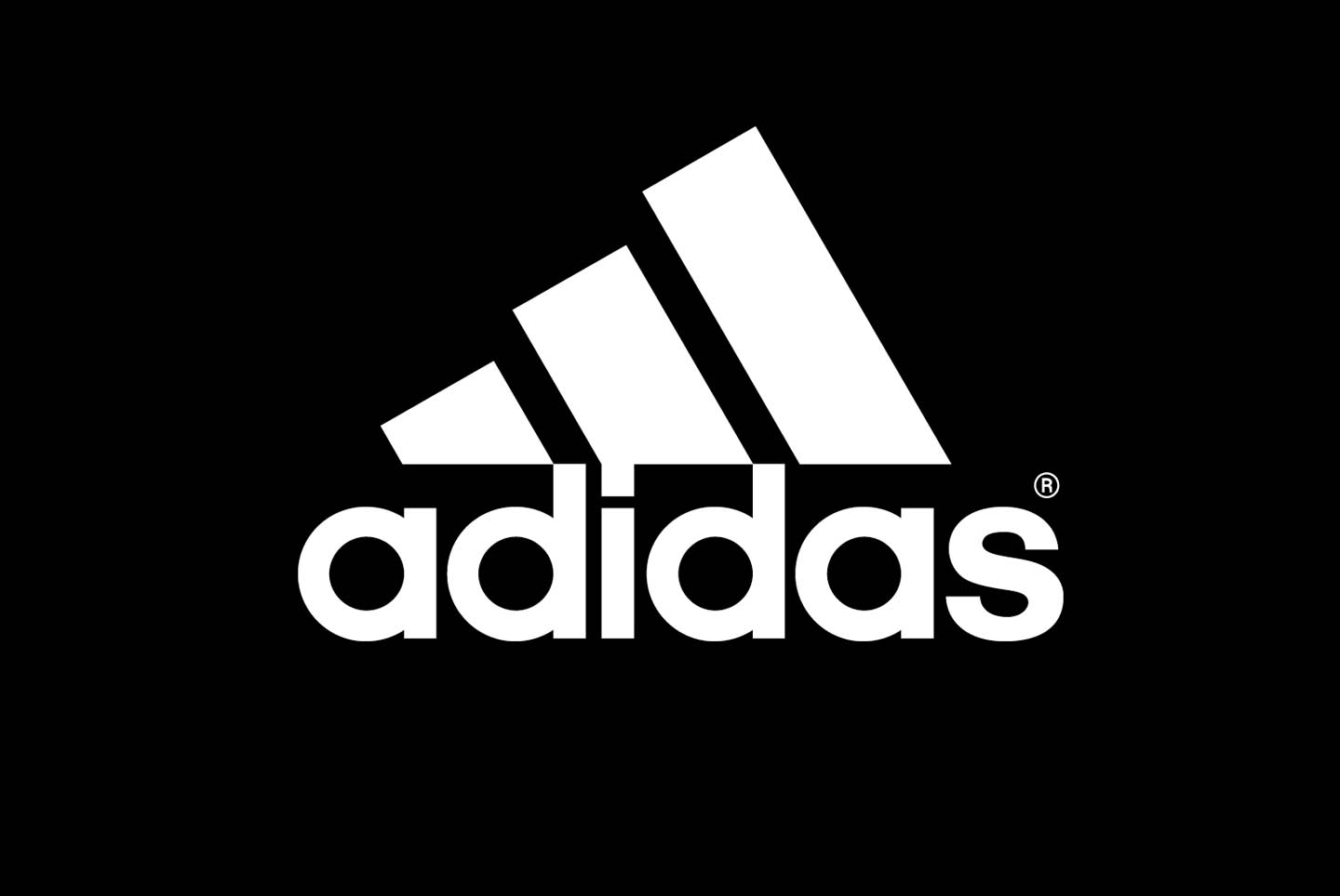 Oficjalna strona internetowa Adidas - nie można zamawiać na paczkomat